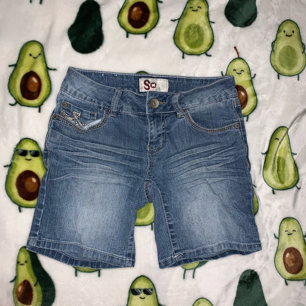 Jean Shorts Bundle - Picture 2 of 4